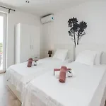 In With Private Pool *