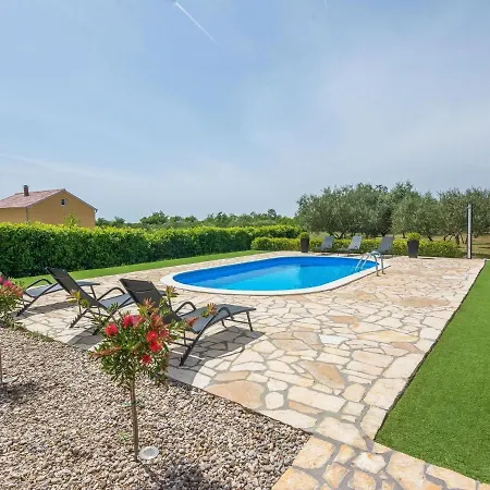Holiday home Luxurious In *