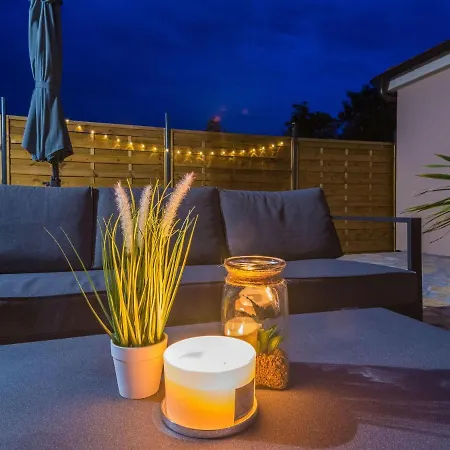 Holiday home Luxurious In Policnik