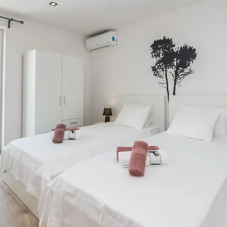 Holiday home Luxurious In *