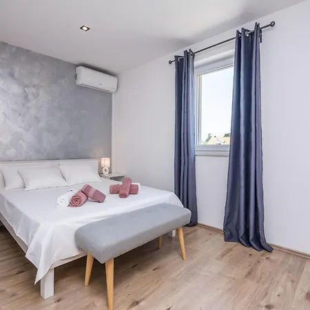 Сasa de vacaciones In With Private Pool *