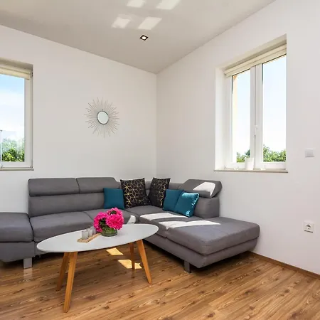 Сasa de vacaciones In With Private Pool