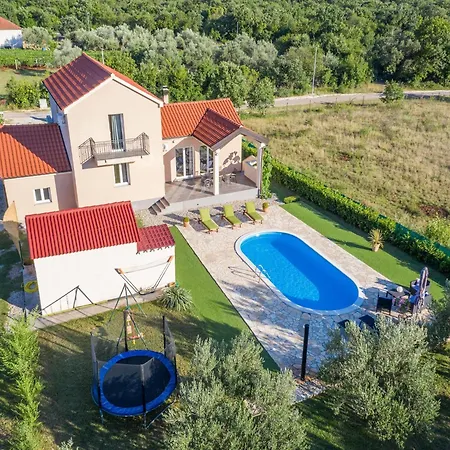 In With Private Pool *