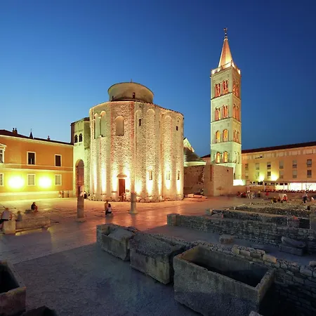 In With Private Pool Сasa de vacaciones *