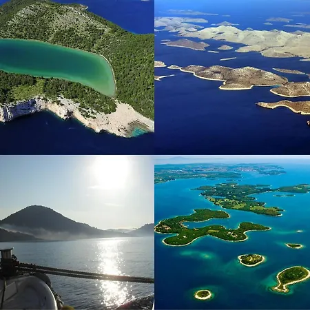 In With Private Pool Policnik