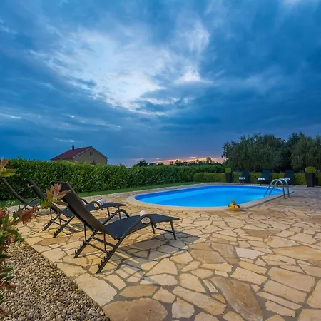 In With Private Pool *